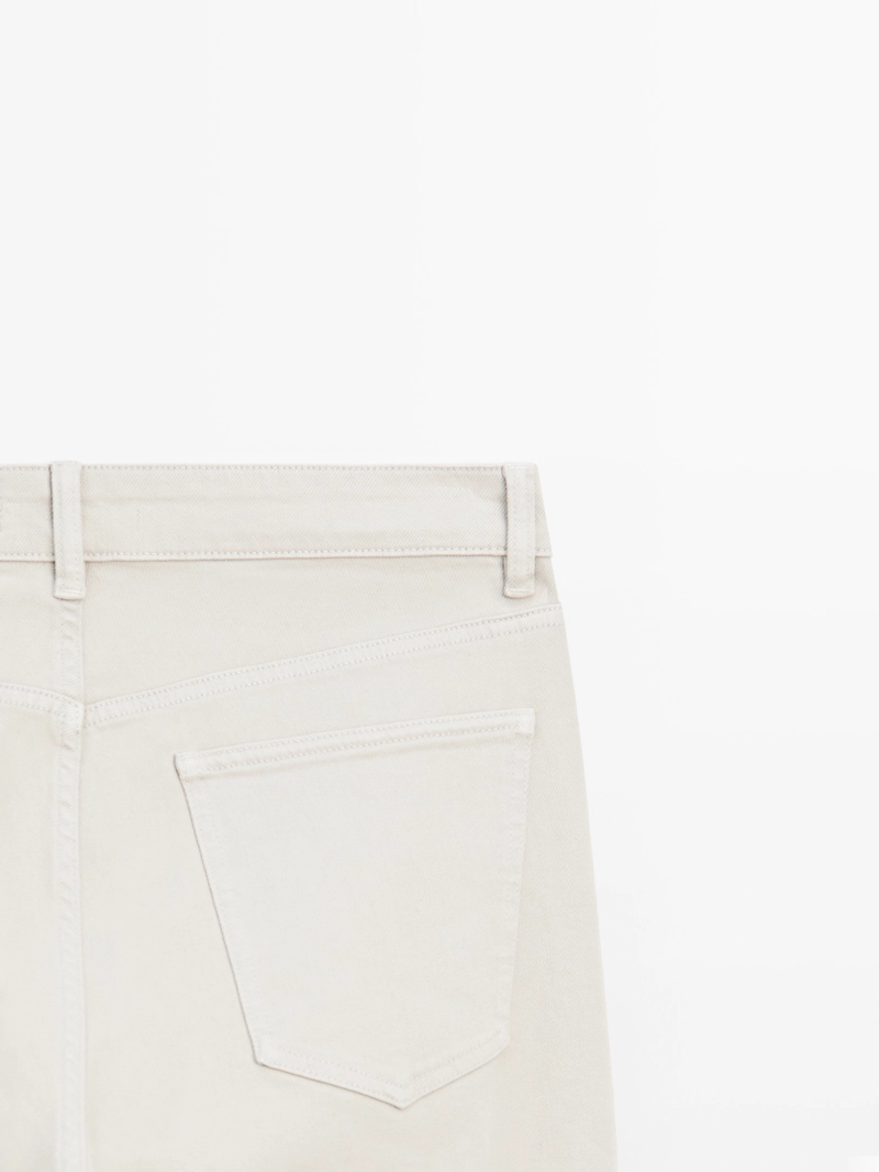 Джинсы slim fit