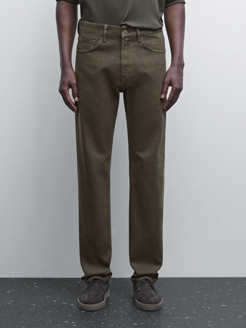 Джинсы slim fit