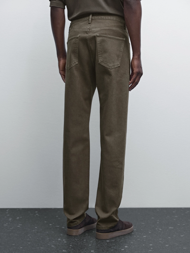 Джинсы slim fit