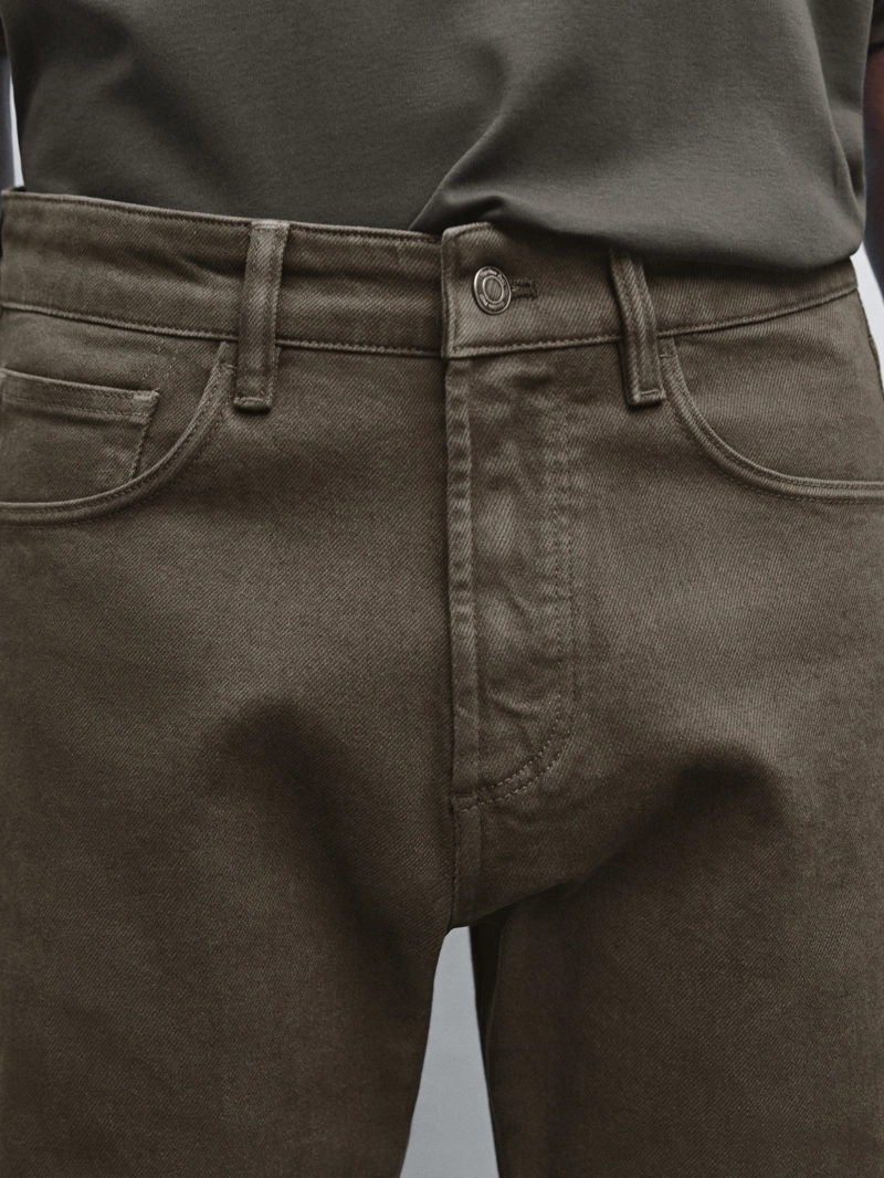 Джинсы slim fit