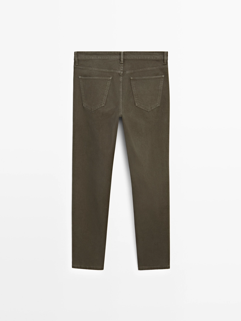 Джинсы slim fit