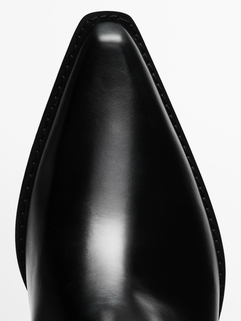 Кожаные ковбойские сапоги massimo dutti