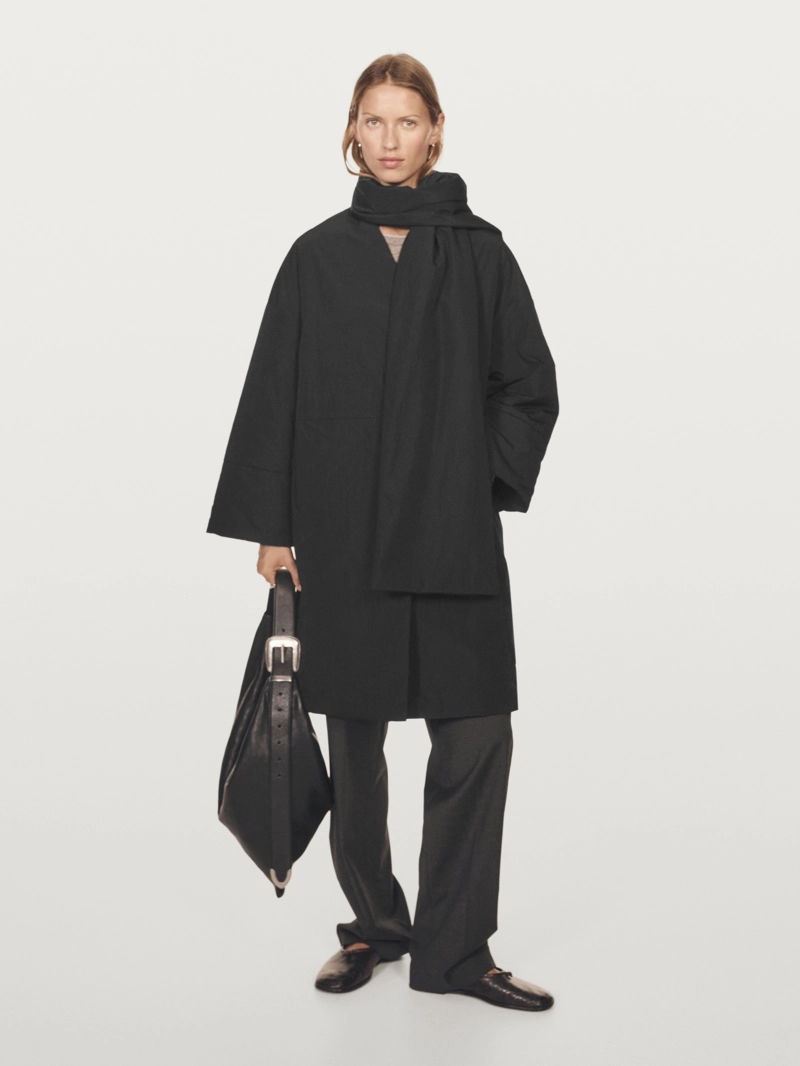 Длинное водоотталкивающее стеганое пальто с деталями шарфа