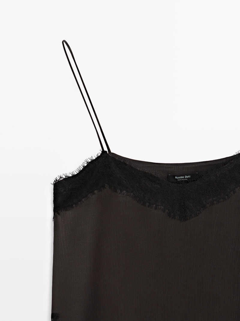 Топ-бюстье с деталями прорезей