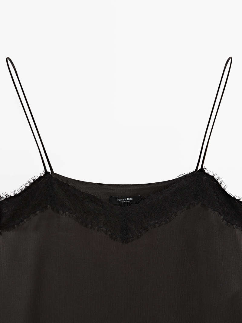 Топ-бюстье с деталями прорезей