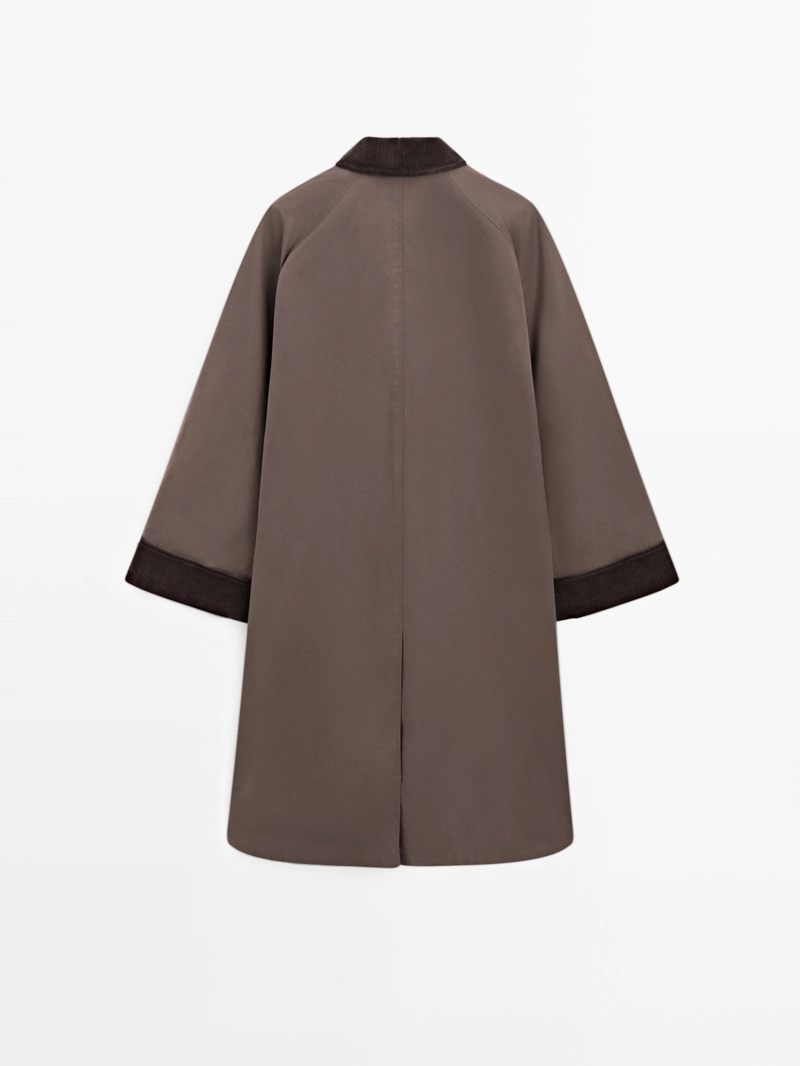 Длинная парка с вощеным покрытием и деталями из бархата