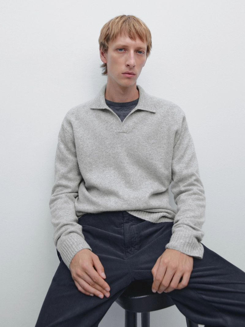 Поло-свитер с v-образным вырезом из шерстяно-смесовой пряжи