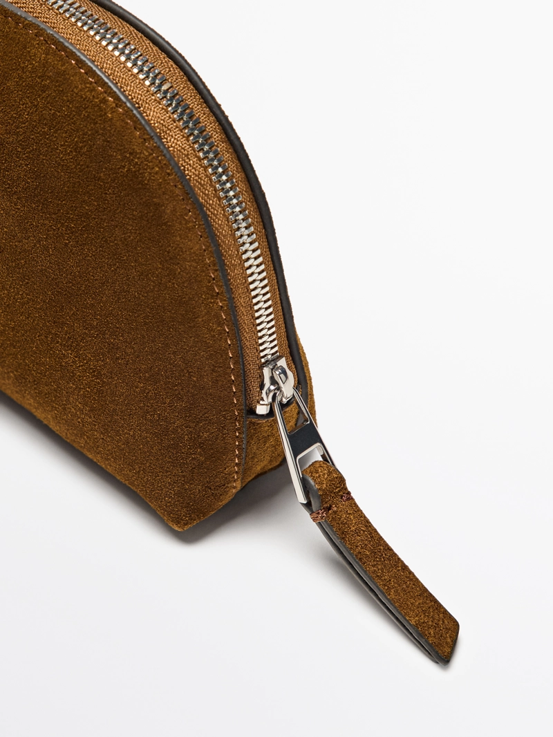 Косметичка из натуральной замши