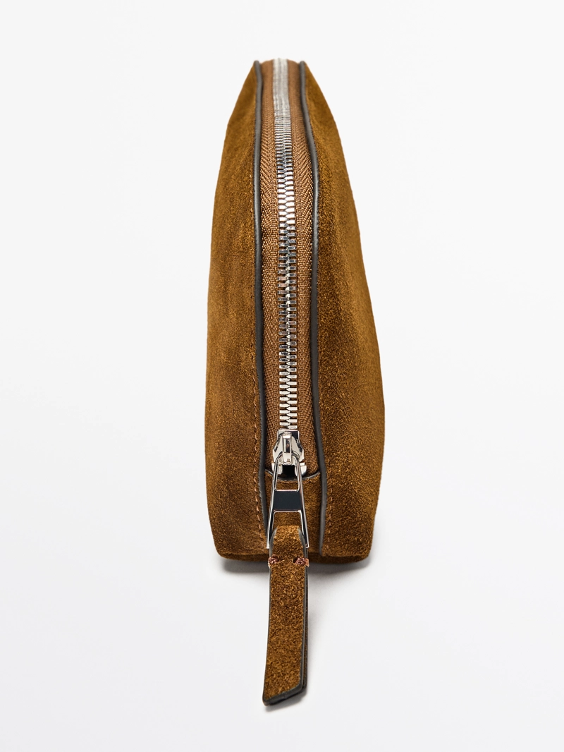 Косметичка из натуральной замши