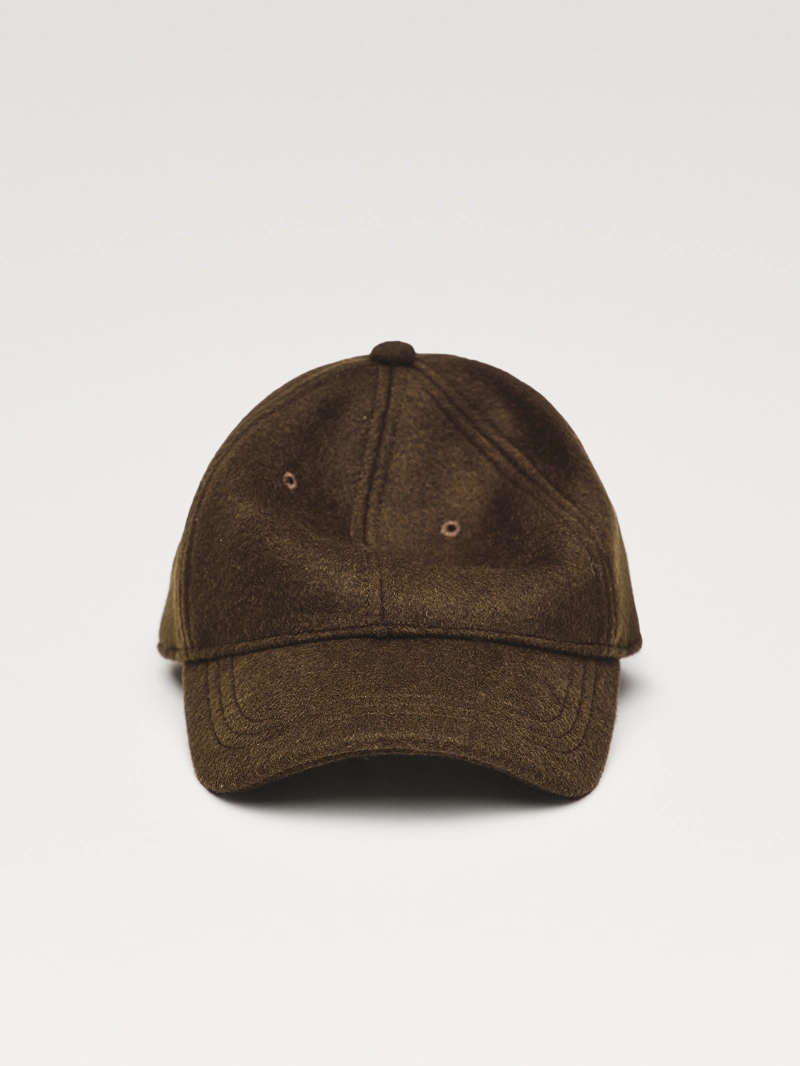 Шерстяная кепка с текстурой фетра