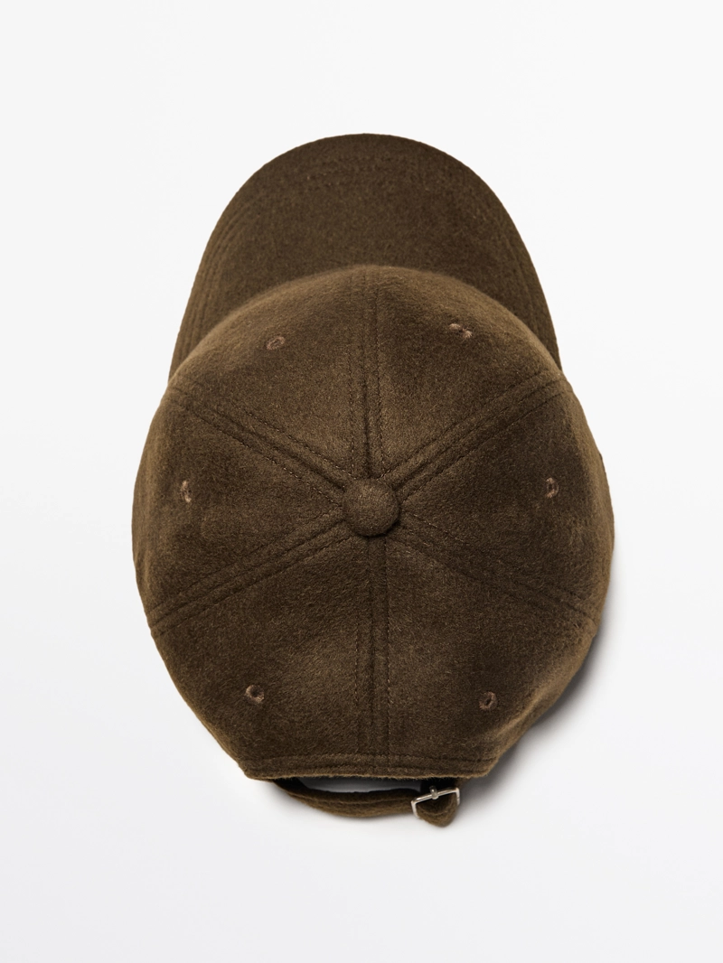 Шерстяная кепка с текстурой фетра