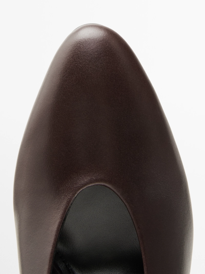 Туфли на высоком каблуке