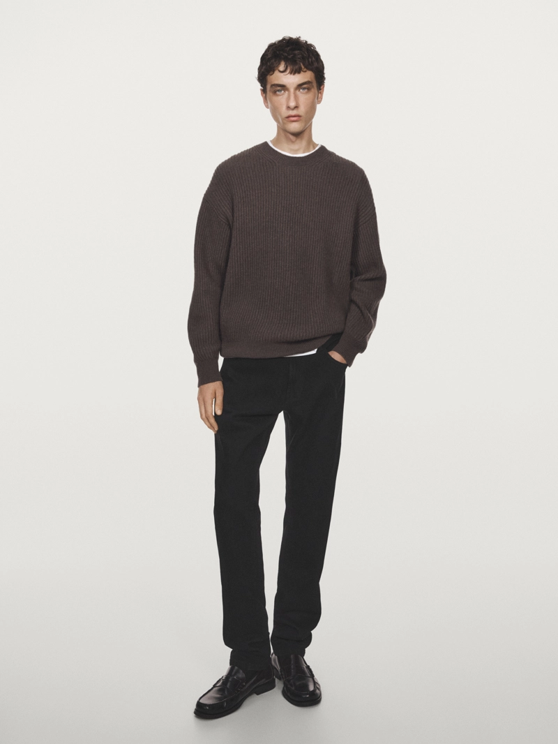 Джинсы в стиле slim fit