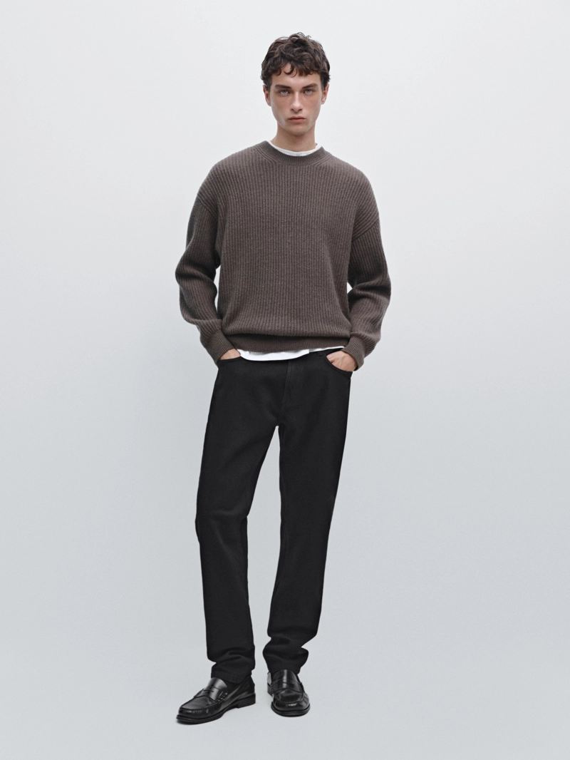 Джинсы в стиле slim fit