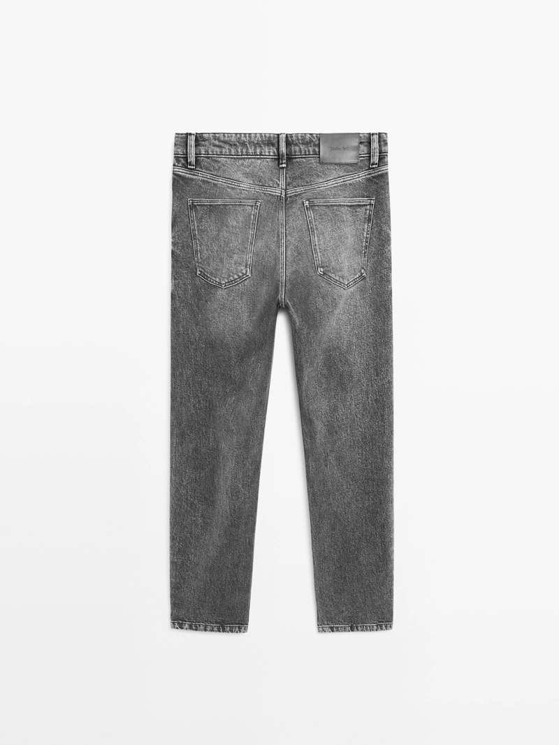 Джинсы slim fit