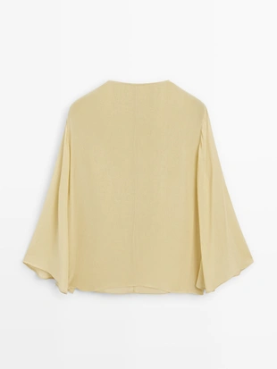 Блуза с баской на горловине - STUDIO- Заказать в России