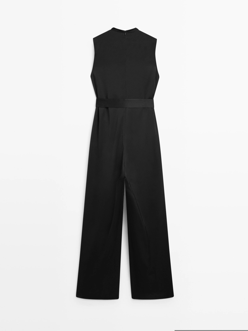 Комбинезон из потрясающего атласа