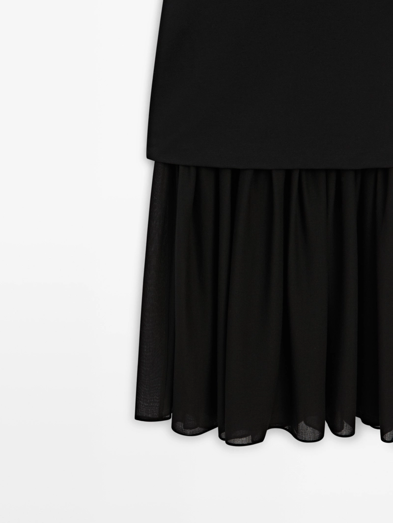 Платье-миди с контрастным полупрозрачным верхом