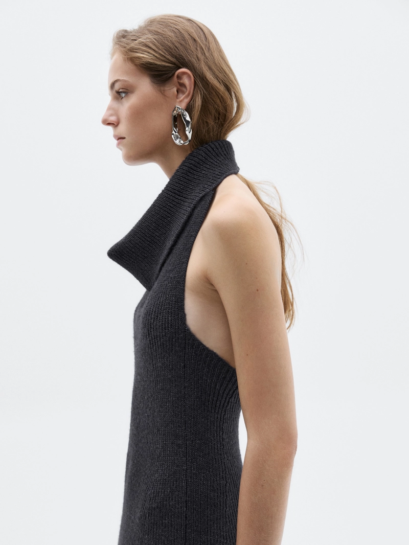 Платье-миди с галстуком на шее - limited