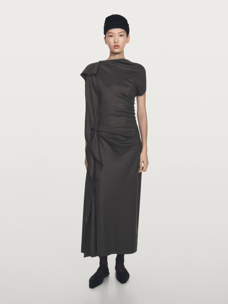 Длинное платье с деталями на горловине - limited