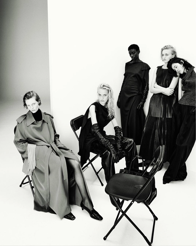 Длинное платье с деталями на горловине - limited