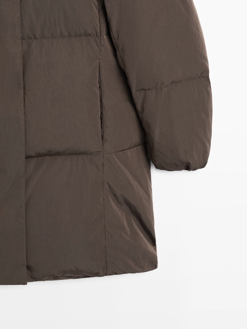 Пуховик с водоотталкивающей отделкой