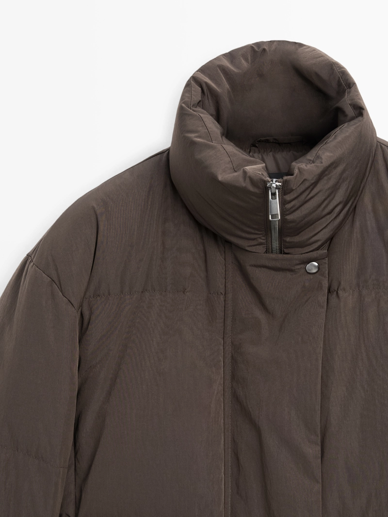 Пуховик с водоотталкивающей отделкой