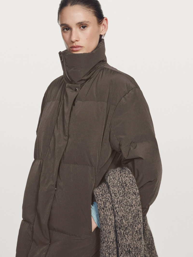 Пуховик с водоотталкивающей отделкой