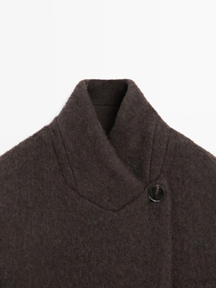 Длинное пальто с двубортным покроем и мягкой отделкой- Заказать в России