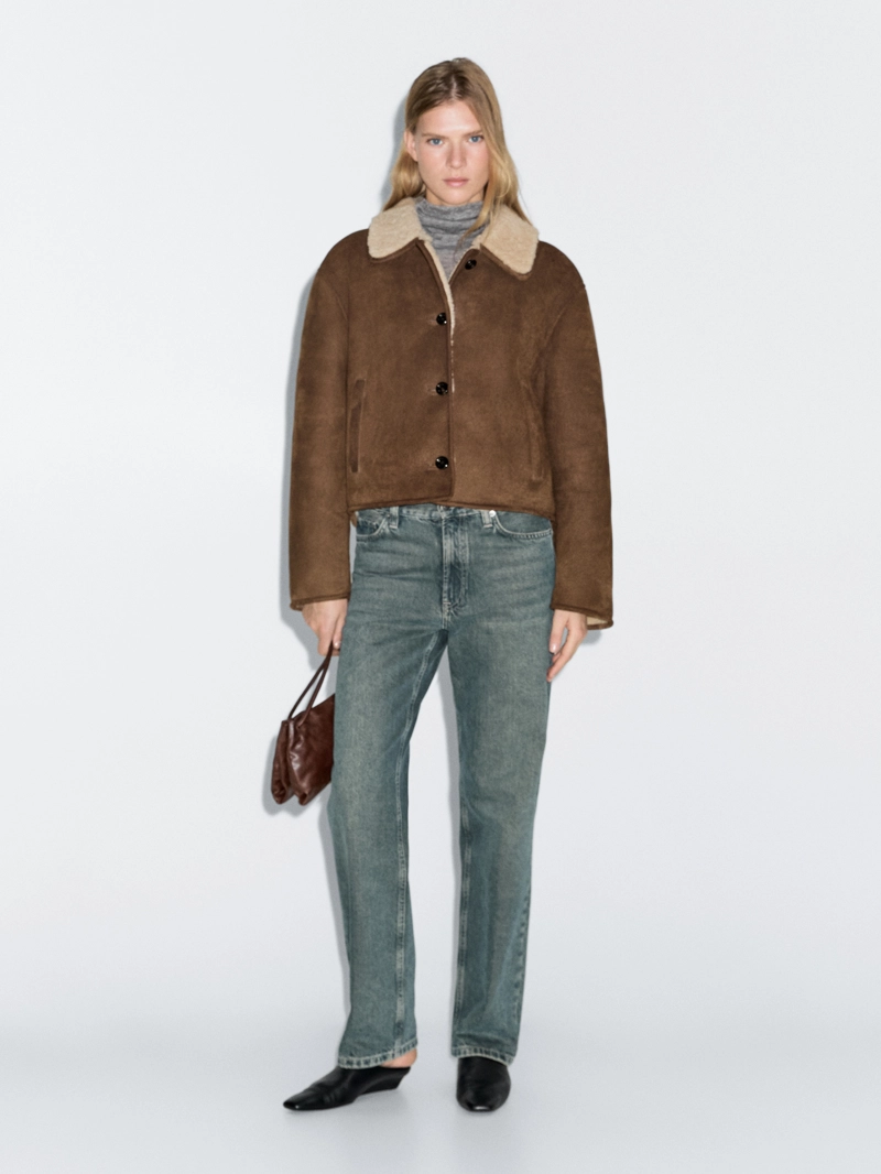 Кожаная куртка с искусственным овчиной