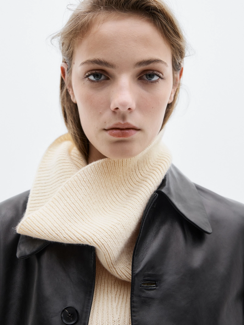 Топ на шею из вязаного альпака и шелка - limited