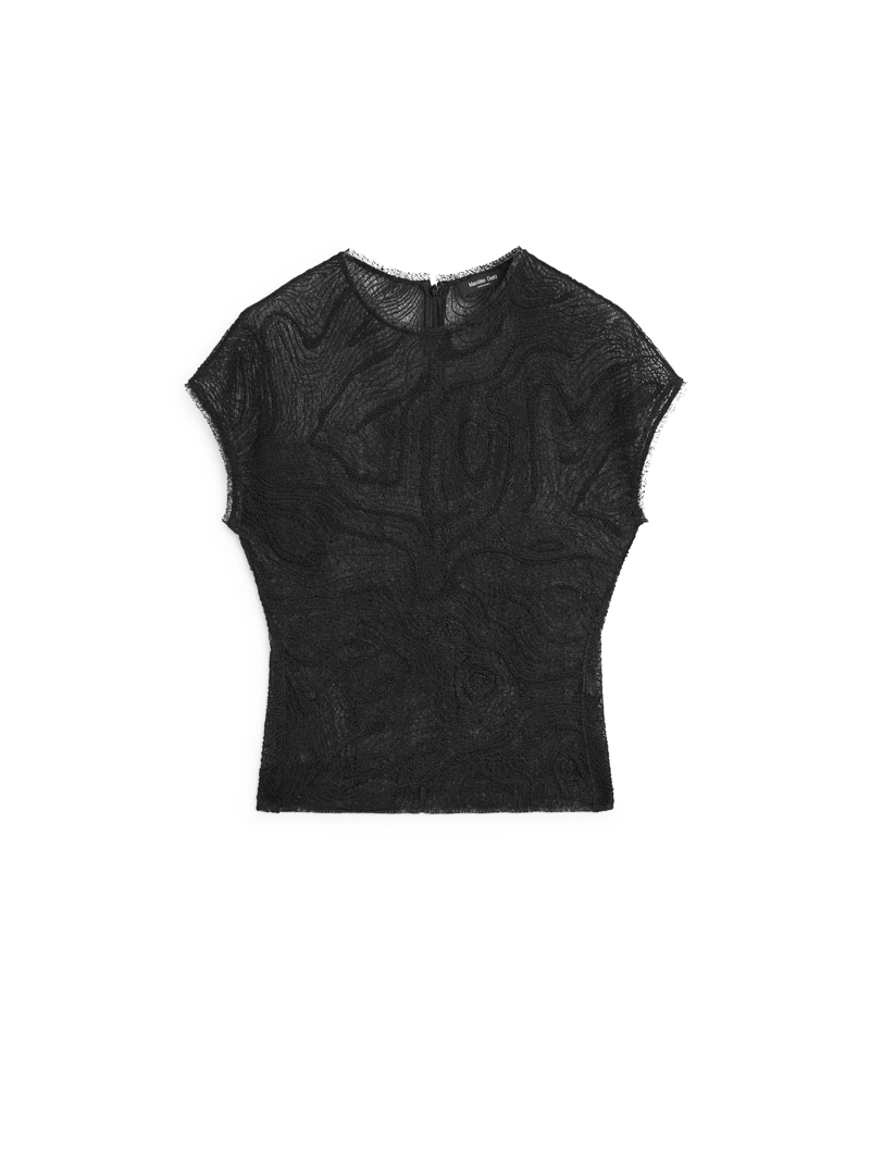 Топ с вышивкой из полупрозрачной ткани