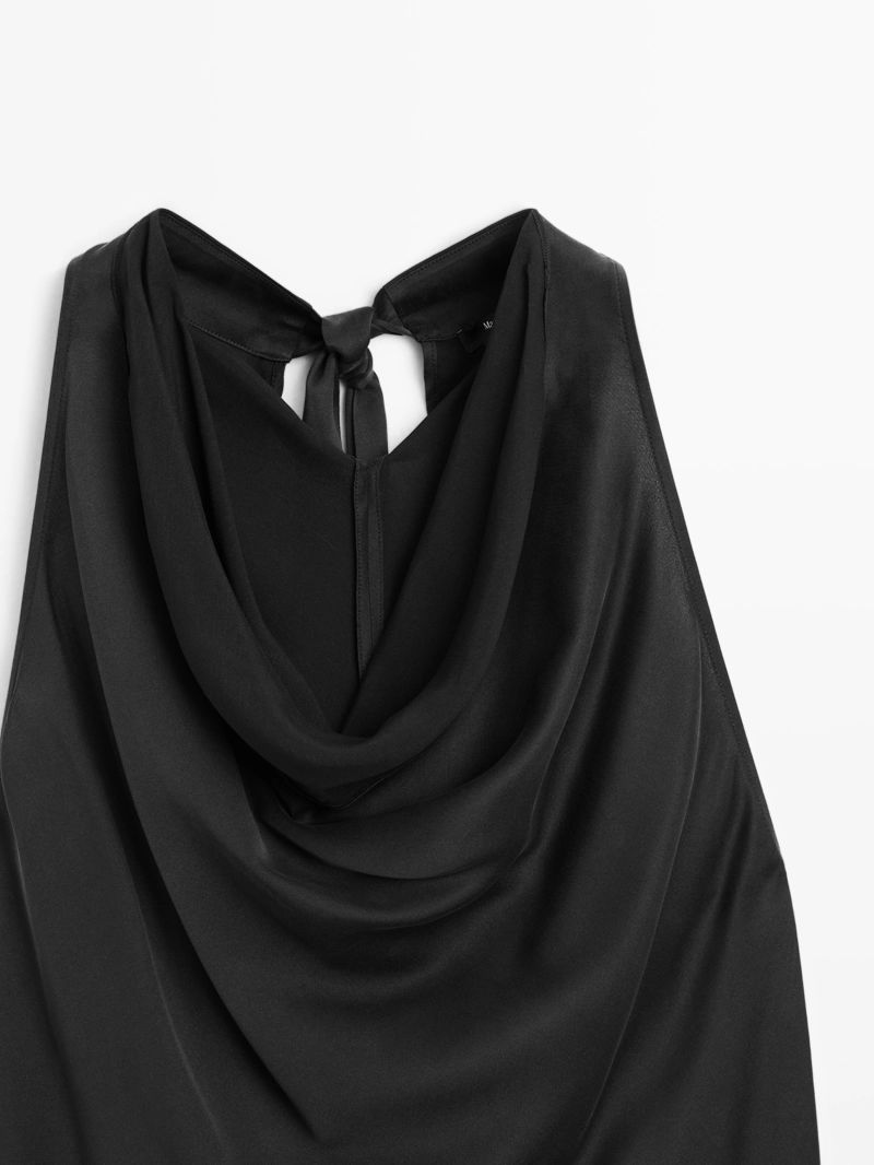 Топ из шелкового микса с драпированным воротником и завязкой