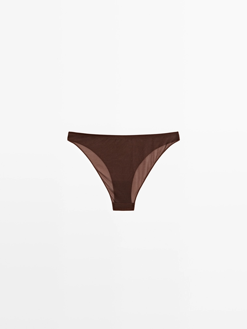 Трусики из полупрозрачной ткани с металлическими деталями