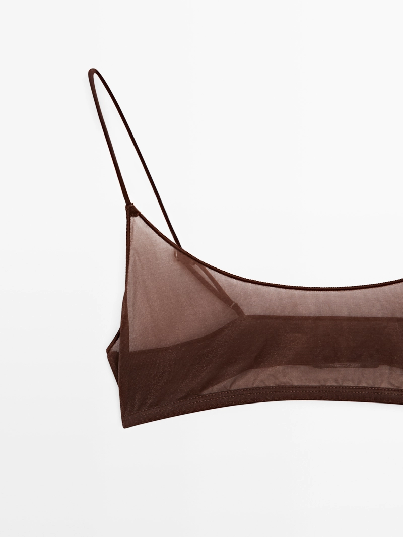 Топ из полупрозрачной ткани с металлическим декором