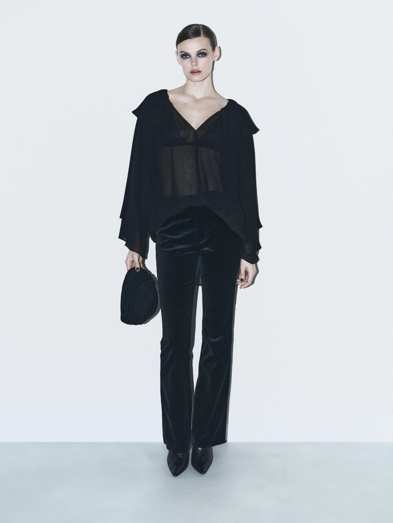 Топ из шелково-шерстяной ткани с кружевными деталями