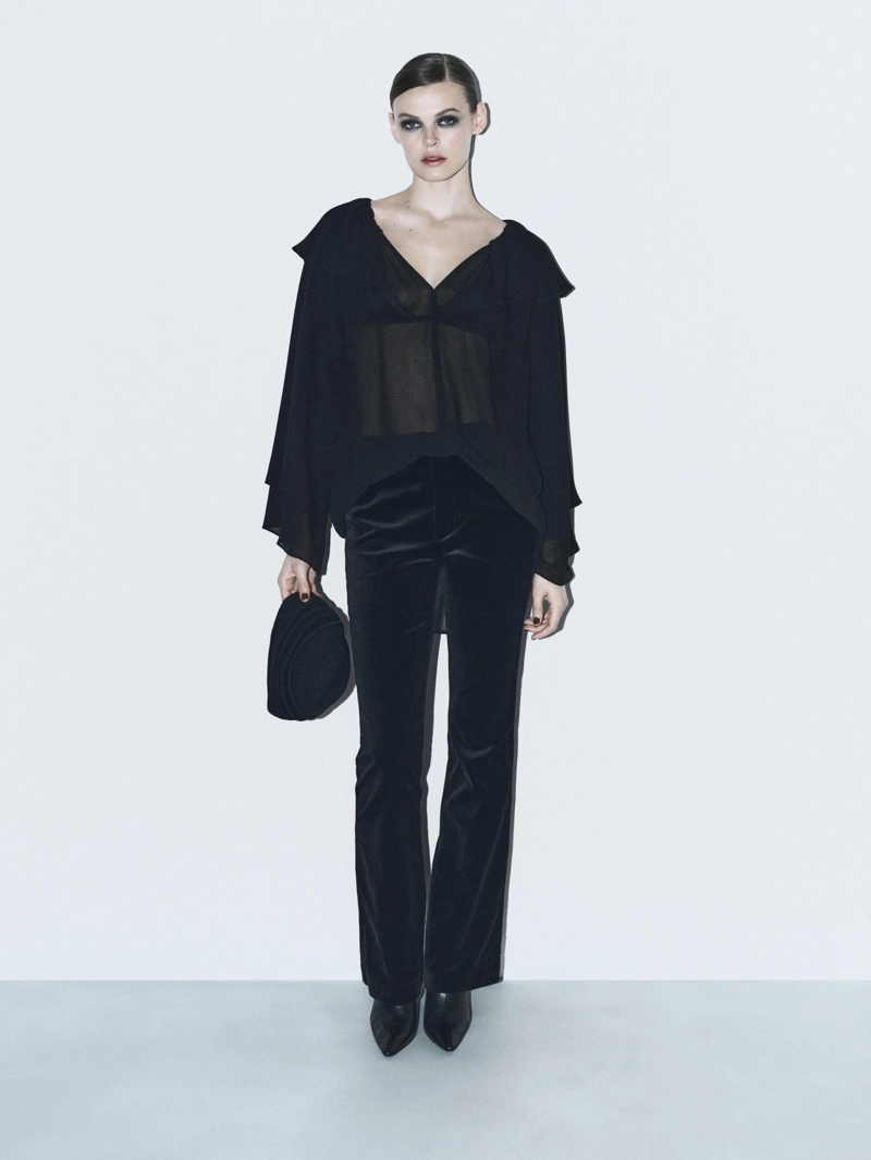 Топ из шелково-шерстяной ткани с кружевными деталями