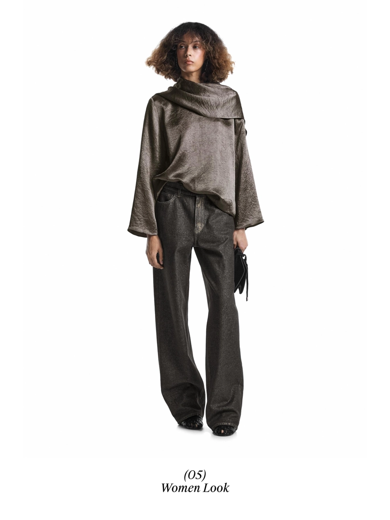 Джинсы с прямыми брючинами и высокой талией