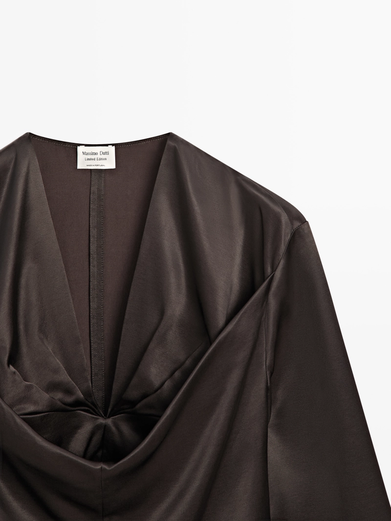 Блузка из атласа с деталями на воротнике - limited