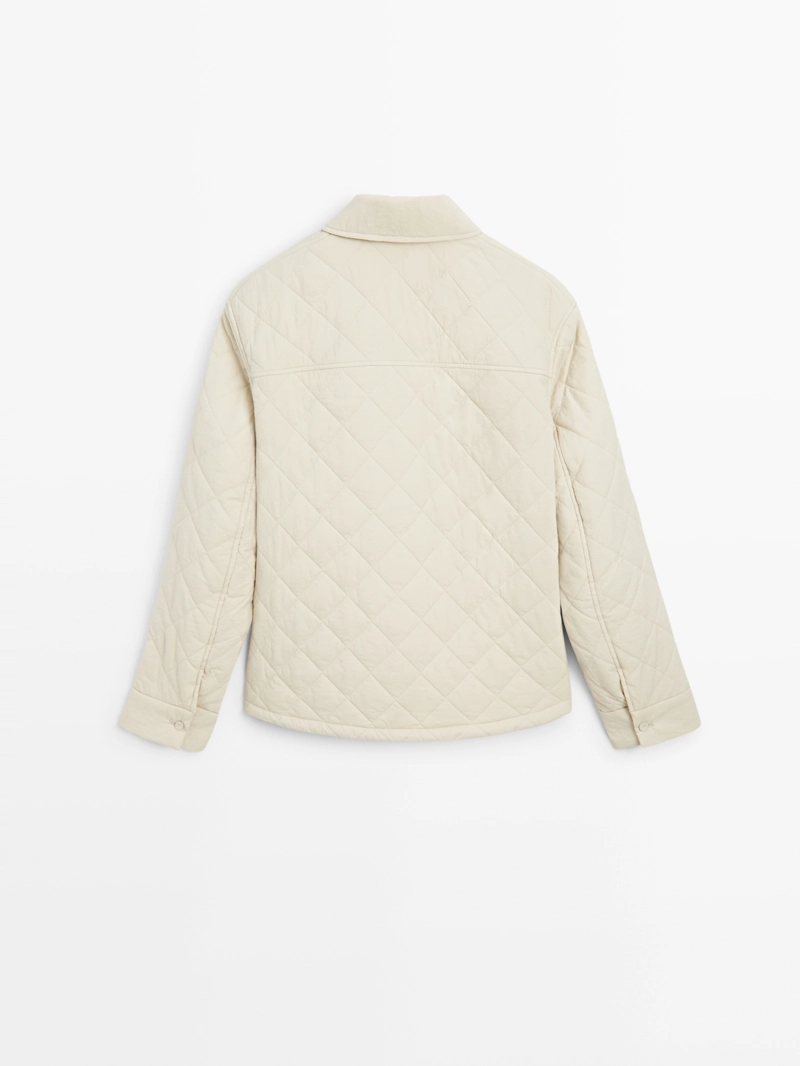 Короткая стеганая куртка с рубашечным воротником