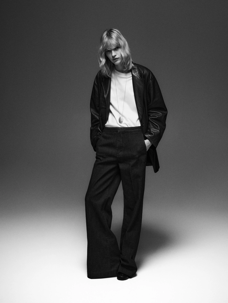 Ожерелье с овальным подвесным ящиком