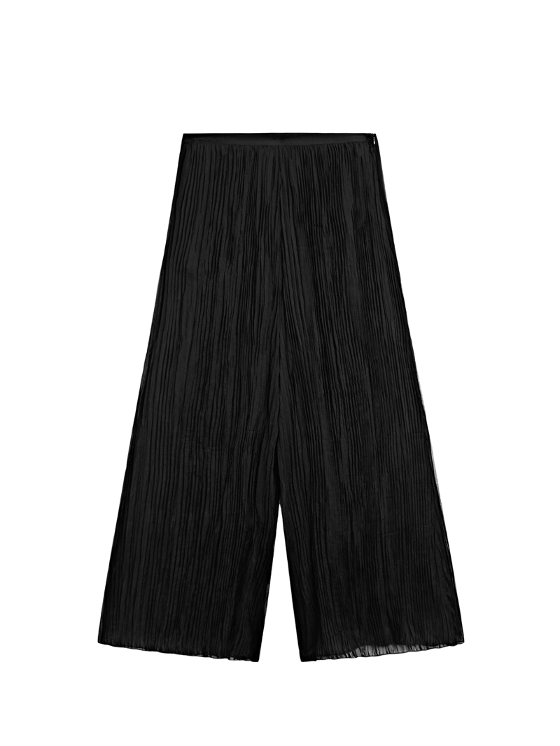 Широкие брюки с защипами