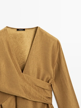 Рубашка с поясом и широкими рукавами- Заказать в России