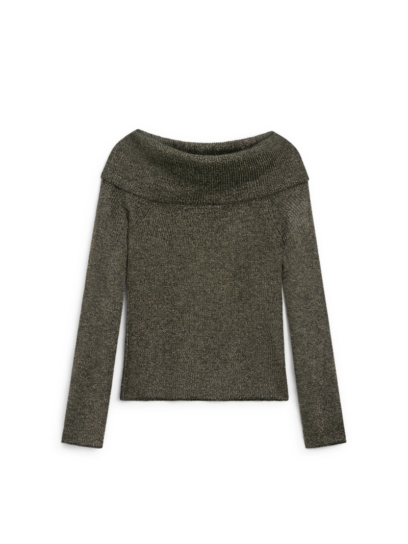 Вязанный свитер с металлическим оттенком на плече