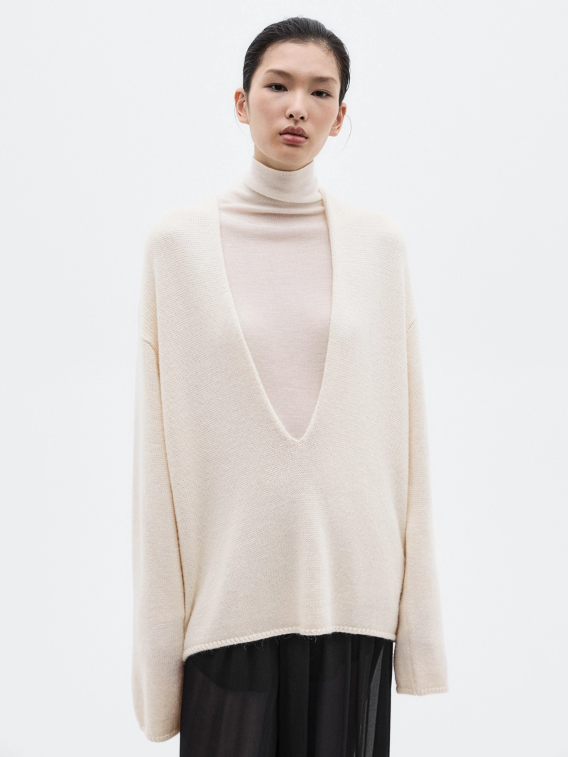Свитер v-образный из альпаки и шелка - limited