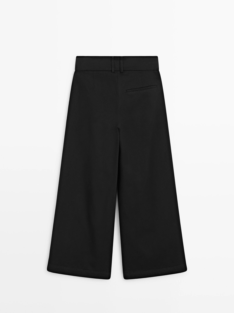 Широкие брюки со стрелками