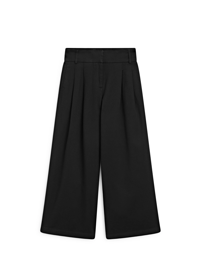 Широкие брюки со стрелками