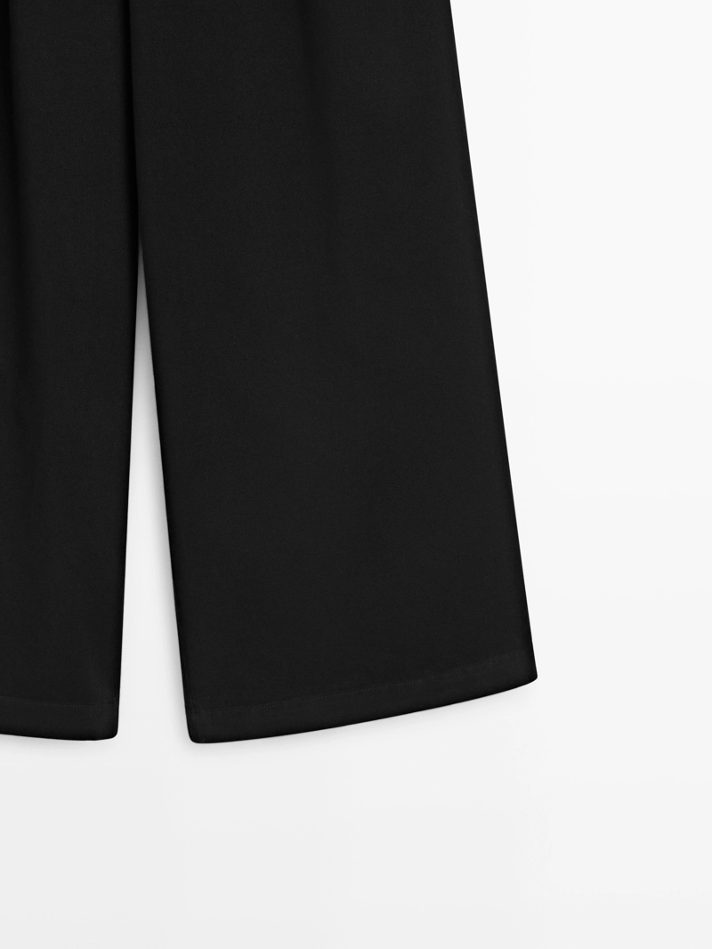 Широкие брюки со стрелками