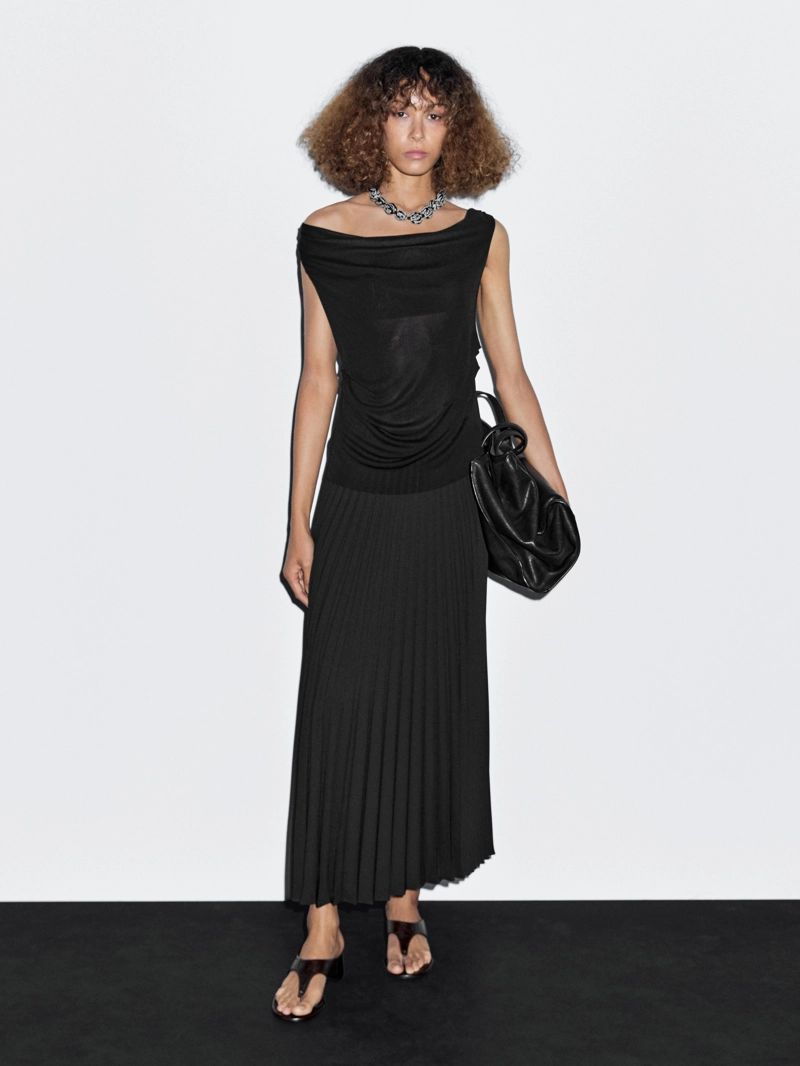 Длинная плиссированная юбка