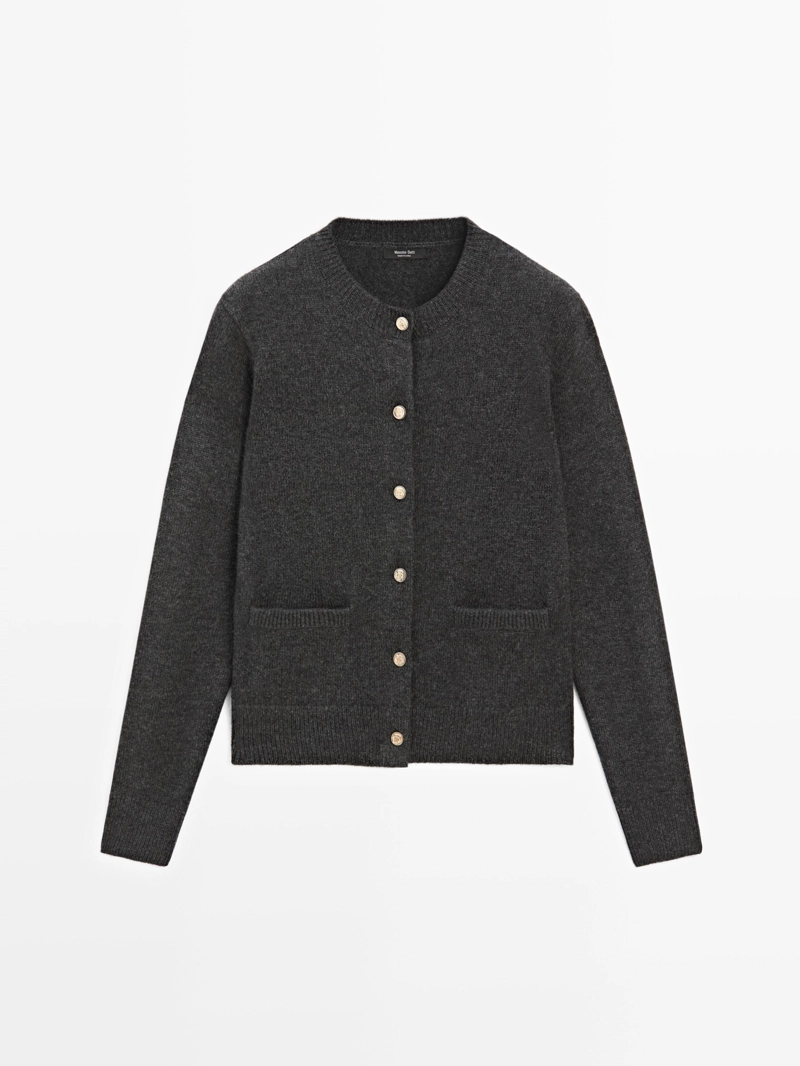 Кофта-кардиган с пуговицами из золота